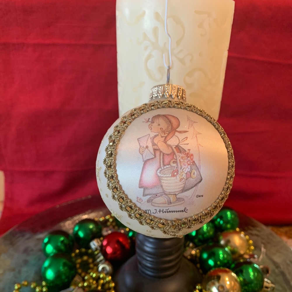 M.J. Hummel Ornament 2001 "Child with Letter"